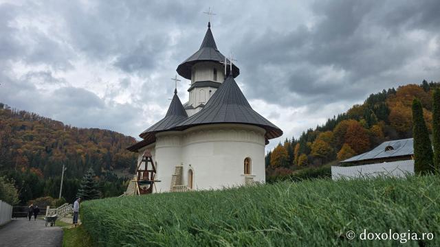 Mănăstirea Lepșa - Biserica cu hramul Izvorul Tămăduirii