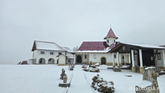 Mănăstirea Muntele Rece