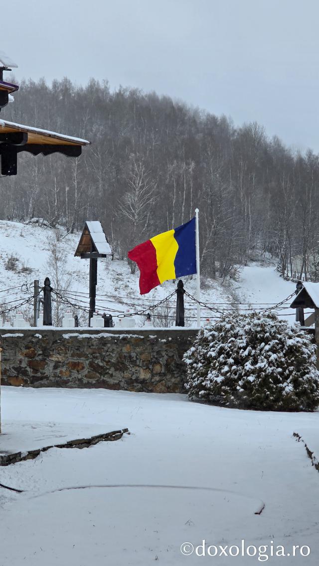 Mănăstirea Muntele Rece - Cimitirul eroilor