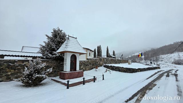 Mănăstirea Muntele Rece