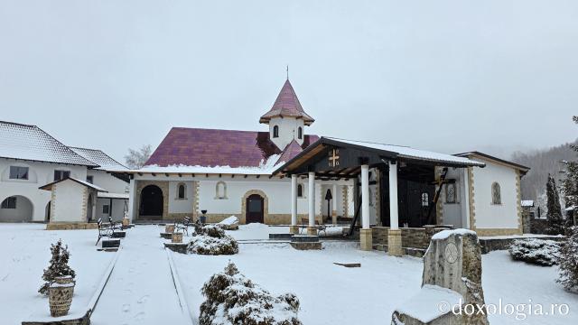 Mănăstirea Muntele Rece