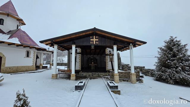 Mănăstirea Muntele Rece