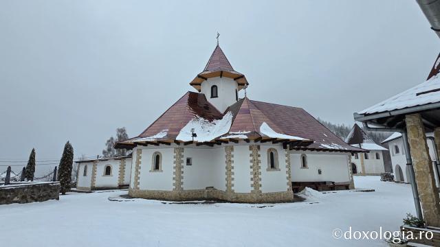 Mănăstirea Muntele Rece