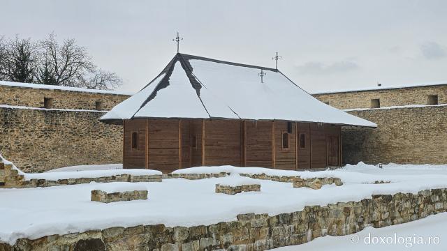 Mănăstirea Probota – moștenire voievodală și vatră monahală