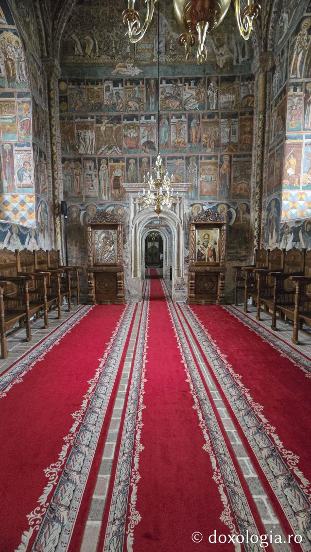 Mănăstirea Probota – moștenire voievodală și vatră monahală