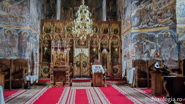 Mănăstirea Probota – moștenire voievodală și vatră monahală