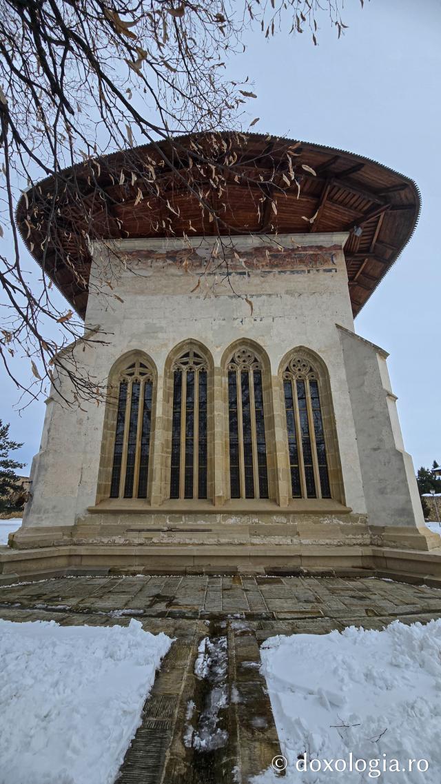 Mănăstirea Probota – moștenire voievodală și vatră monahală