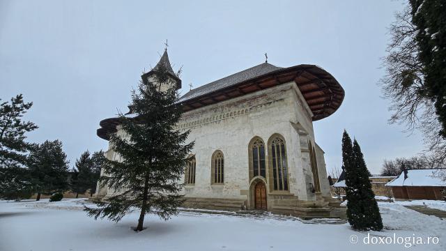 Mănăstirea Probota – moștenire voievodală și vatră monahală