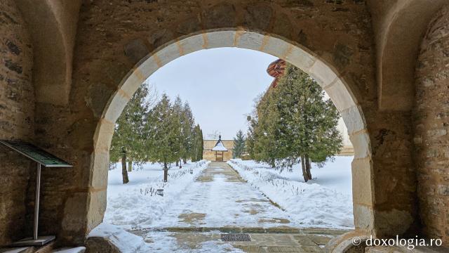 Mănăstirea Probota – moștenire voievodală și vatră monahală