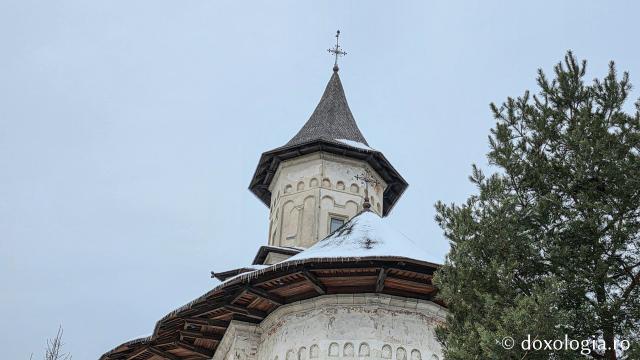 Mănăstirea Probota – moștenire voievodală și vatră monahală