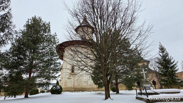 Mănăstirea Probota – moștenire voievodală și vatră monahală