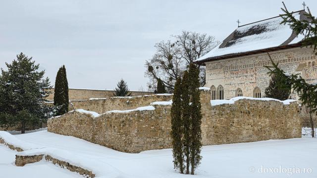 Mănăstirea Probota – moștenire voievodală și vatră monahală