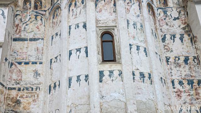 Mănăstirea Probota – moștenire voievodală și vatră monahală