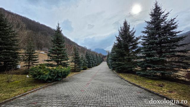 Mănăstirea „Sfinții Arhangheli Mihail, Gavriil și Rafail” Rimetea – Alba