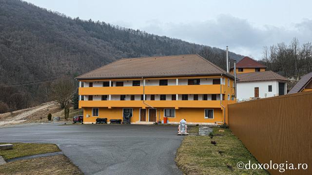 Mănăstirea „Sfinții Arhangheli Mihail, Gavriil și Rafail” Rimetea – Alba