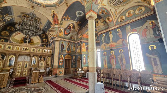 Mănăstirea Sfântul Ierarh Vasile cel Mare, Someșul Cald