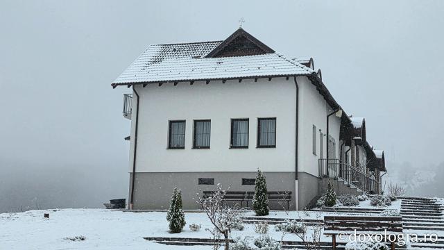 Mănăstirea Sfântul Ierarh Vasile cel Mare, Someșul Cald