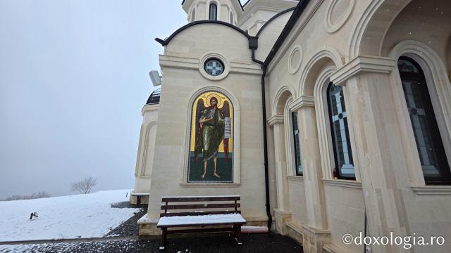 Mănăstirea Sfântul Ierarh Vasile cel Mare, Someșul Cald