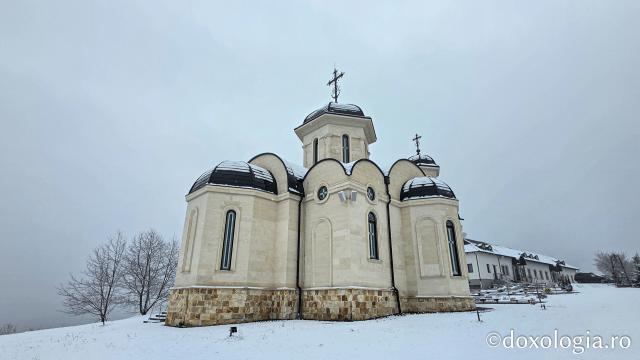 Mănăstirea Sfântul Ierarh Vasile cel Mare, Someșul Cald