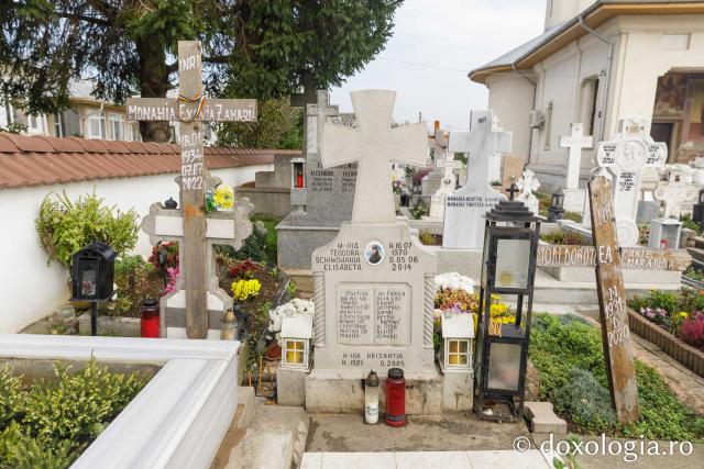 Mormântul Sfintei Cuvioase Elisabeta de la Pasărea