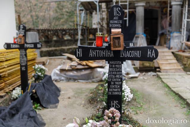 Mormântul Sfintei Cuvioase Antonina de la Tismana