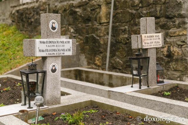 Mormântul Sfintei Cuvioase Filotimia de la Râmeț