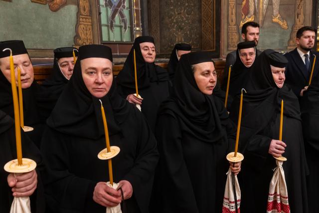 Ultimul parastas pentru cele 16 femei românce canonizate