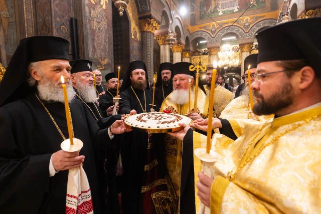 Ultimul parastas pentru cele 16 femei românce canonizate