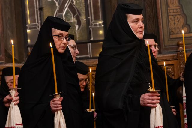 Ultimul parastas pentru cele 16 femei românce canonizate