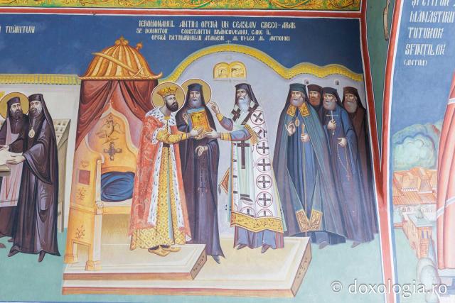 Fresca de la intrarea Mănăstirii Antim