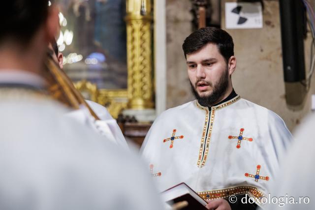 Priveghere la Catedrala Mitropolitană din Iași, în ajunul Întâmpinării Domnului