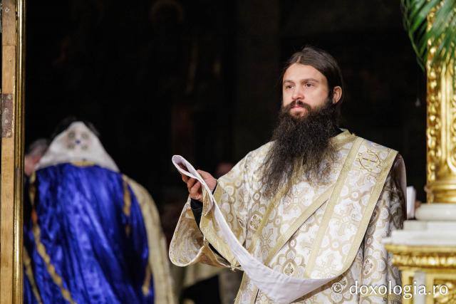 Priveghere la Catedrala Mitropolitană din Iași, în ajunul Întâmpinării Domnului