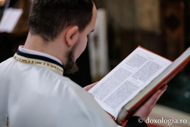 Priveghere la Catedrala Mitropolitană din Iași, în ajunul Întâmpinării Domnului