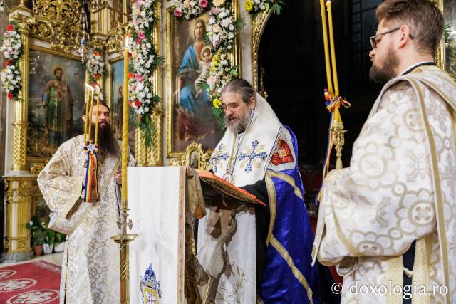 Priveghere la Catedrala Mitropolitană din Iași, în ajunul Întâmpinării Domnului