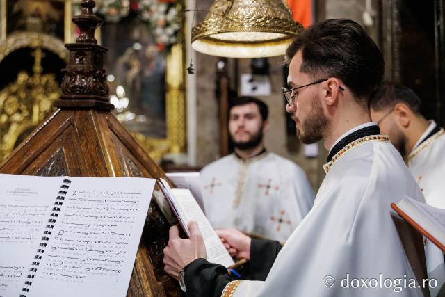 Priveghere la Catedrala Mitropolitană din Iași, în ajunul Întâmpinării Domnului