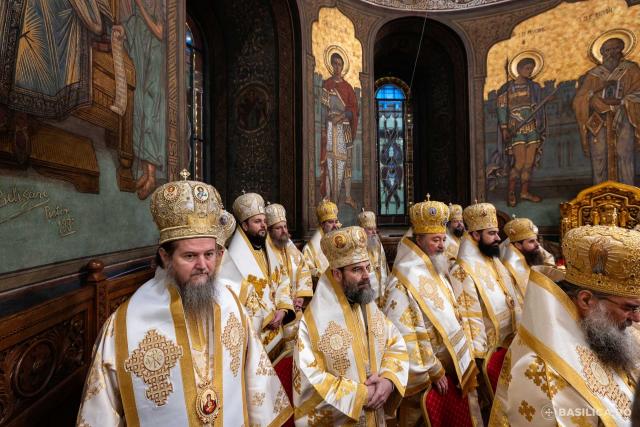 Sfânta Liturghie și proclamarea generală a canonizării celor 16 sfinte femei românce