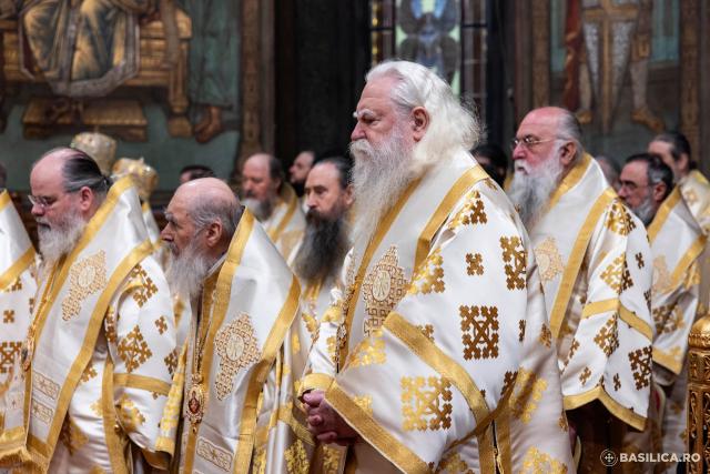 Sfânta Liturghie și proclamarea generală a canonizării celor 16 sfinte femei românce