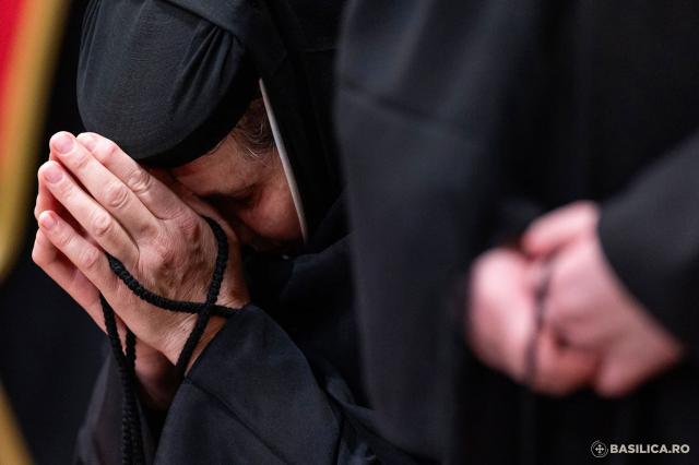 Sfânta Liturghie și proclamarea generală a canonizării celor 16 sfinte femei românce