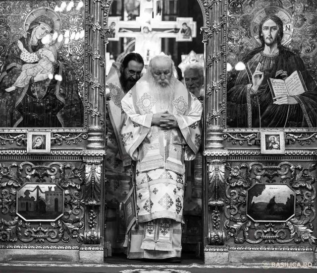 Sfânta Liturghie și proclamarea generală a canonizării celor 16 sfinte femei românce
