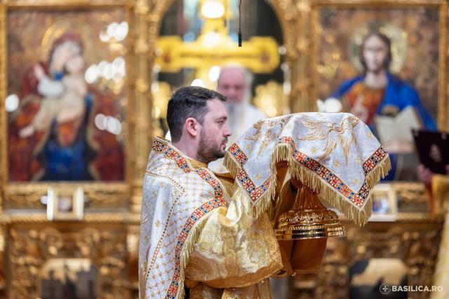 Sfânta Liturghie și proclamarea generală a canonizării celor 16 sfinte femei românce