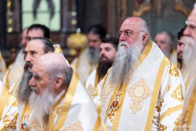 Sfânta Liturghie și proclamarea generală a canonizării celor 16 sfinte femei românce