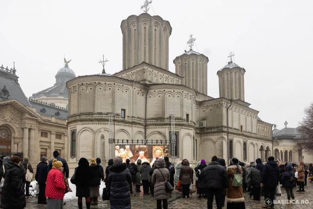 Sfânta Liturghie și proclamarea generală a canonizării celor 16 sfinte femei românce