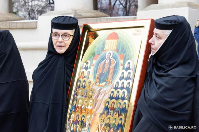 Sfânta Liturghie și proclamarea generală a canonizării celor 16 sfinte femei românce