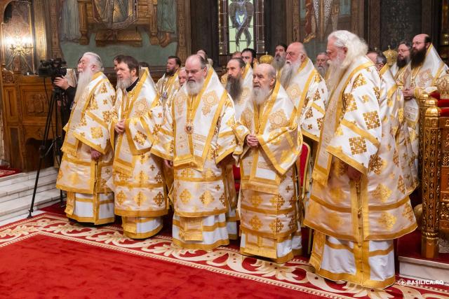 Sfânta Liturghie și proclamarea generală a canonizării celor 16 sfinte femei românce