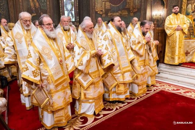 Sfânta Liturghie și proclamarea generală a canonizării celor 16 sfinte femei românce