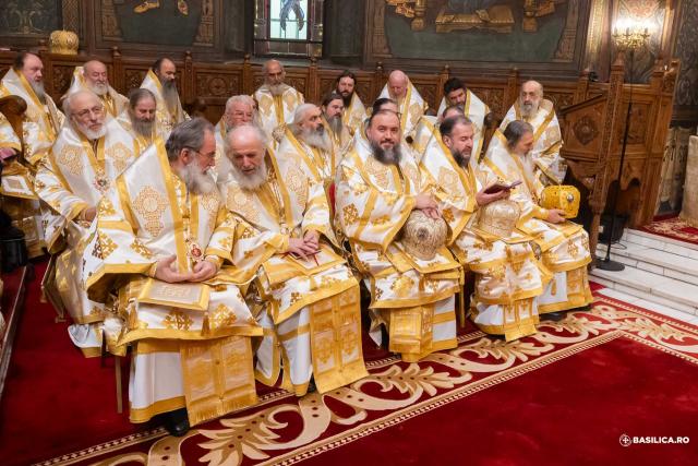 Sfânta Liturghie și proclamarea generală a canonizării celor 16 sfinte femei românce