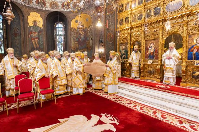 Sfânta Liturghie și proclamarea generală a canonizării celor 16 sfinte femei românce