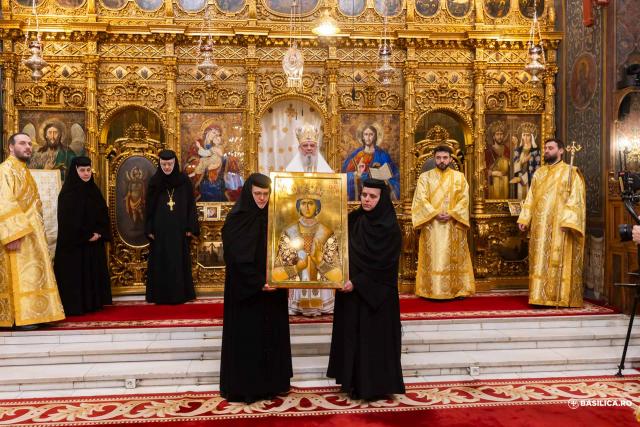 Sfânta Liturghie și proclamarea generală a canonizării celor 16 sfinte femei românce