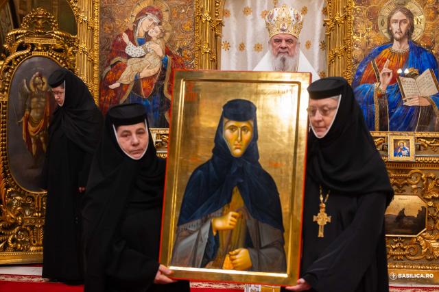 Sfânta Liturghie și proclamarea generală a canonizării celor 16 sfinte femei românce