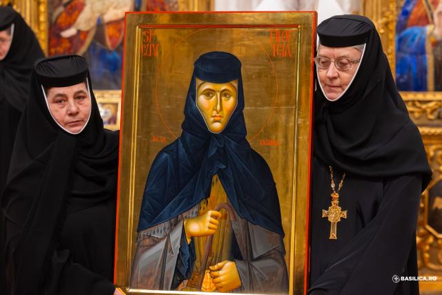 Sfânta Liturghie și proclamarea generală a canonizării celor 16 sfinte femei românce